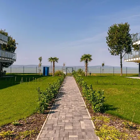 Balaton Bliss Lakefront 公寓 希欧福克