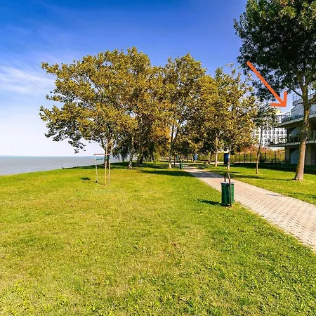 Balaton Bliss Lakefront * Siófok