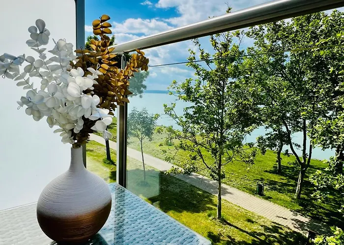 Balaton Bliss Lakefront * Siofok