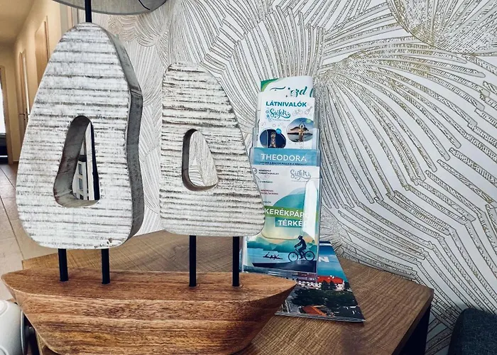 Balaton Bliss Lakefront שיופוק